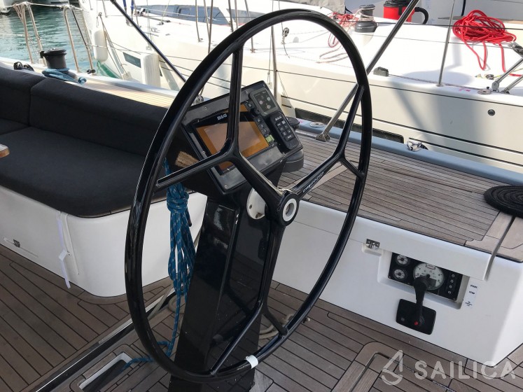 More 55 - Yacht Charter Sailica