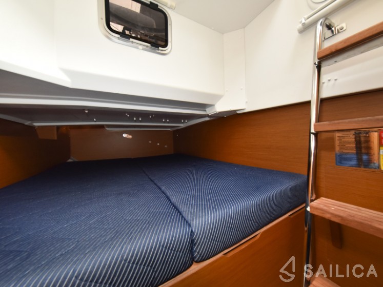 Sun Loft 47 - Yacht Charter Sailica