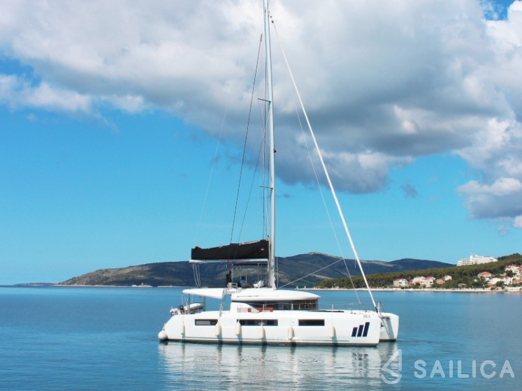 Lagoon 50 - Yacht Charter Sailica