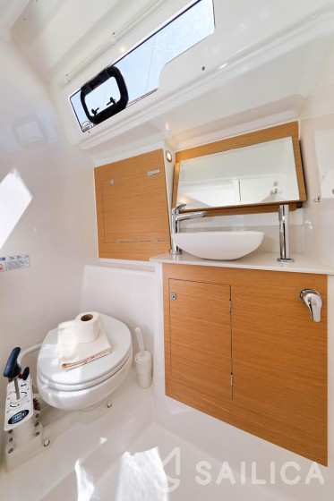 Dufour 390 Grand Large - Yacht Charter Sailica