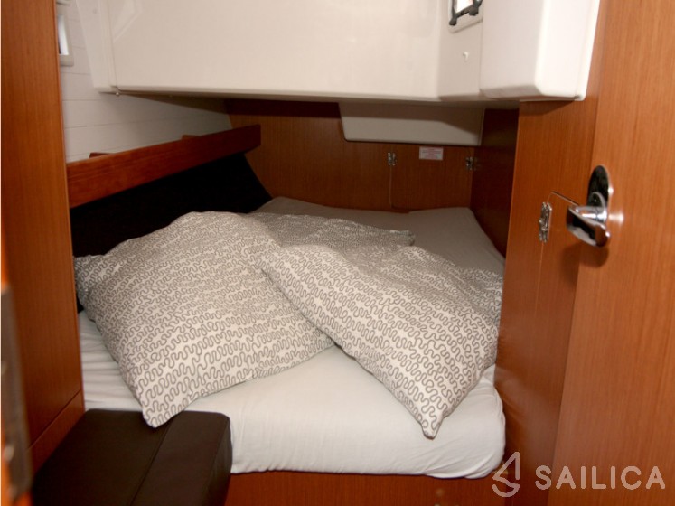 Bavaria 41 Cruiser - Yacht Charter Sailica