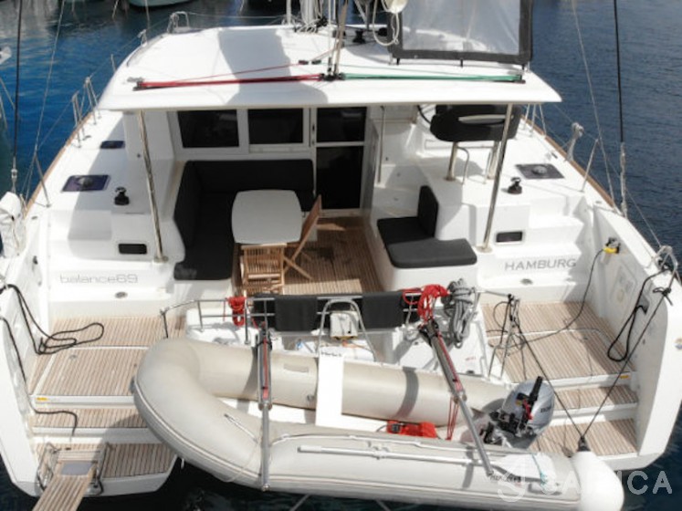 Lagoon 40 - Yacht Charter Sailica