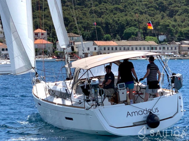 Sun Odyssey 389 - Yacht Charter Sailica