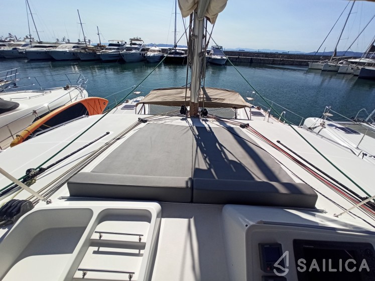 Lagoon 450 - Yacht Charter Sailica