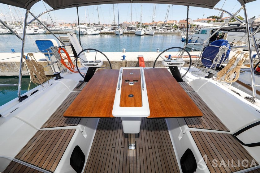 Dufour 390 Grand Large - Yacht Charter Sailica