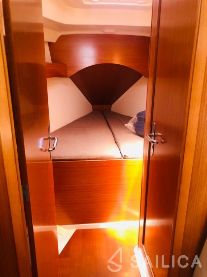 Cyclades 39.3 - Yacht Charter Sailica