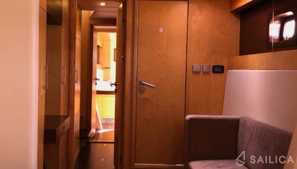 Sunreef 62 - Yacht Charter Sailica