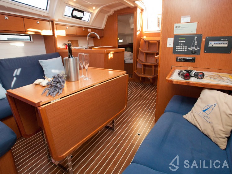 Bavaria Cruiser 37 - Yacht Charter Sailica
