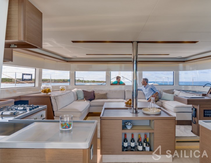 Lagoon 50 - Yacht Charter Sailica