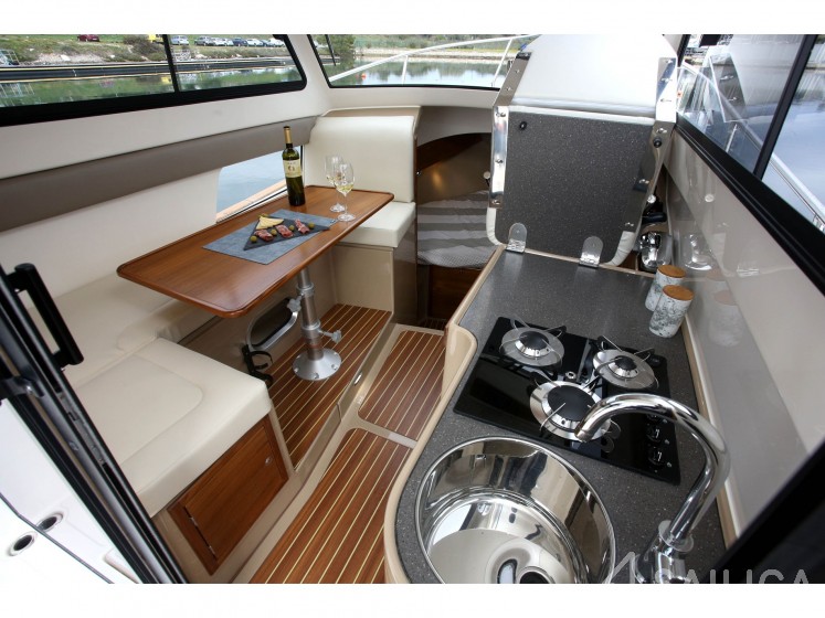 Leidi 800  - Yacht Charter Sailica