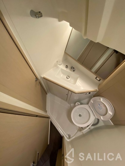Oceanis 46.1 - Yacht Charter Sailica