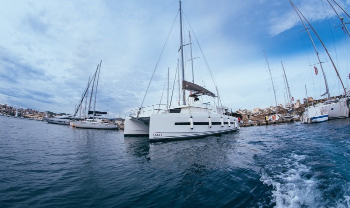 Катамаран Bali 4.5 Advocat, фото на Sailica.com