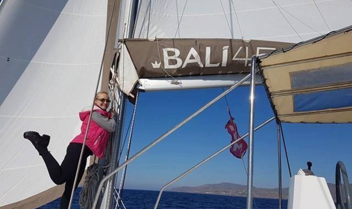 Ирина Бортник на своем первом катамаране, фото на Sailica.com